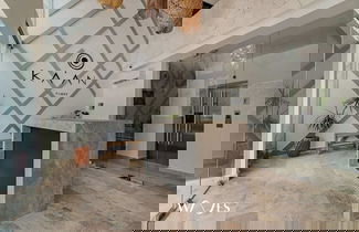 Foto 2 - Exclusive Apt. W/private Pool + Surround Speakers