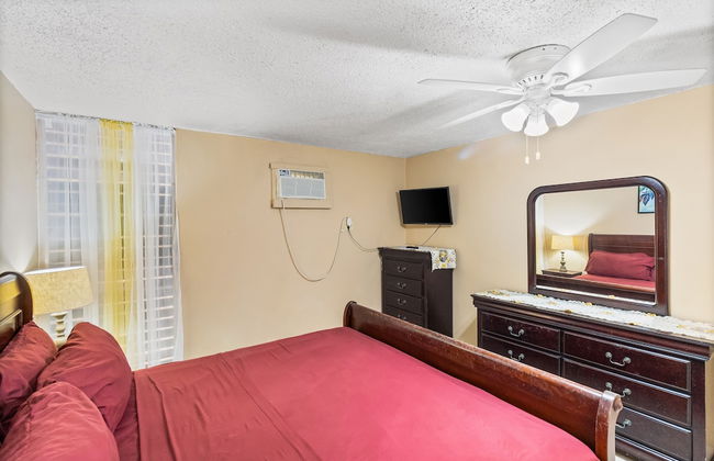 Not Only You Have A View 1 Bedroom Condo by RedAwning - Photo 8