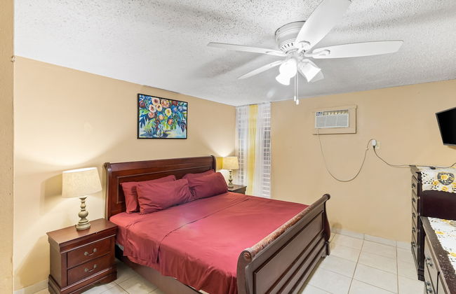 Not Only You Have A View 1 Bedroom Condo by RedAwning - Photo 4