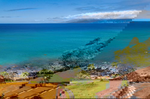 Foto 56 - Kuleana 405 Oceanfront 1Bedroom 1 Condo by RedAwning