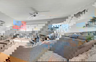 Foto 1 - Beachfront 3bdr Condo w/ Pool & Deck Ocean Views Ocean Blvd #102 by Avantstay
