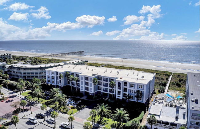 Beachfront 3bdr Condo w/ Pool & Deck Ocean Views Ocean Blvd #102 by Avantstay - Foto 35