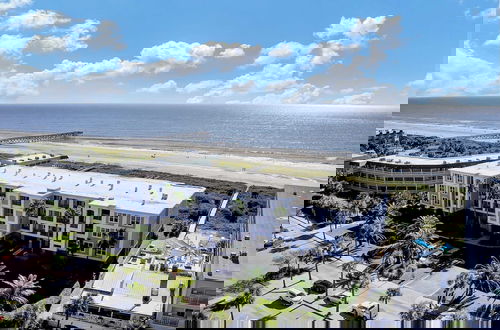 Foto 35 - Beachfront 3bdr Condo w/ Pool & Deck Ocean Views Ocean Blvd #102 by Avantstay