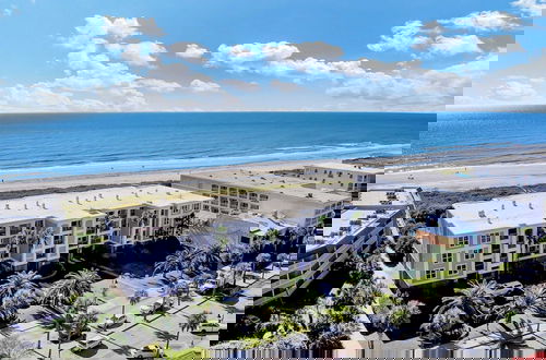Foto 2 - Beachfront 3bdr Condo w/ Pool & Deck Ocean Views Ocean Blvd #102 by Avantstay