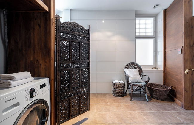 Historical Downtown Home with Parking and Steam Sauna - Foto 15