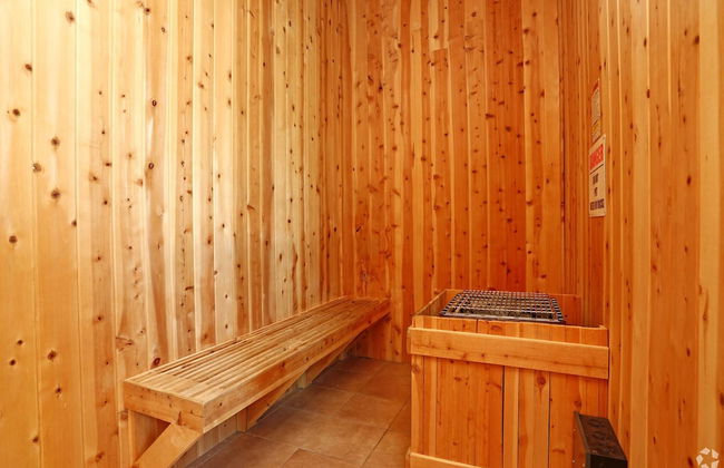 New Cozy Stylish 1BR With Heated Pool Relaxing Spa Sauna - Foto 16