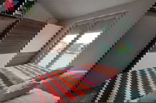 Photo 3 - Beachfront Apartment With Balcony and Sea View