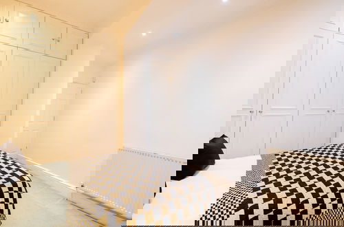 Foto 5 - Charming City Retreat in Central London