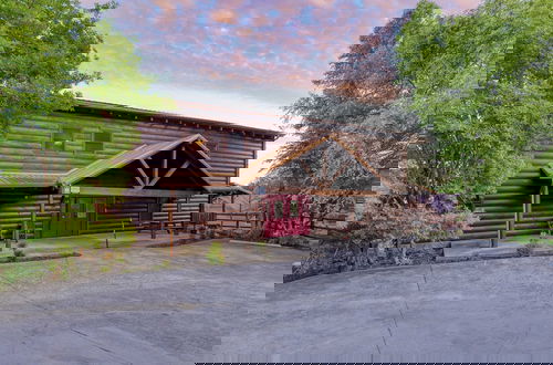 Foto 57 - Luxury Cabin w/ Elevator, Theater & Hot Tub Near Dollywood Smoky Vista Lodge