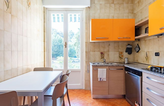 Chic flat with balcony - Foto 16