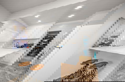 Photo 6 - Beachside Apt With Laundry Steps to the Shore