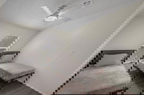 Foto 7 - Relaxing 4br Hideaway In Groveland 4 Bedroom Cottage by RedAwning