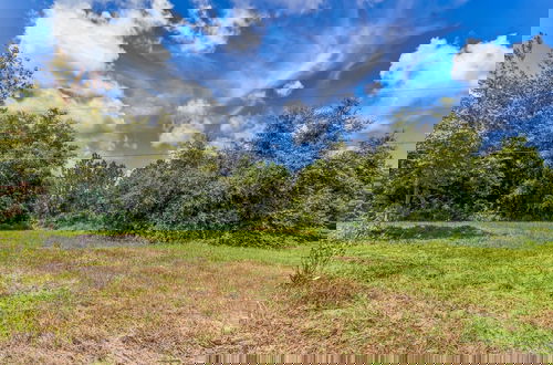 Foto 26 - Relaxing 4br Hideaway In Groveland 4 Bedroom Cottage by RedAwning