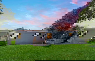 Foto 1 - Relaxing 4br Hideaway In Groveland 4 Bedroom Cottage by RedAwning