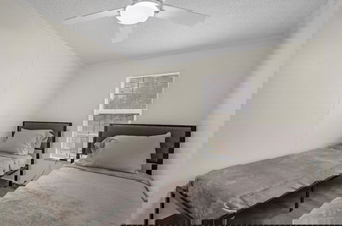 Foto 8 - Relaxing 4br Hideaway In Groveland 4 Bedroom Cottage by RedAwning