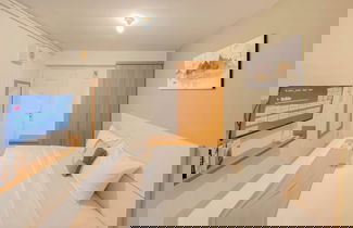 Foto 2 - New And Modern Look Studio Room At Apartment Bassura City