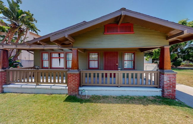 Cozy Alhambra 3BR Near Downtown Los Angeles - Photo 20