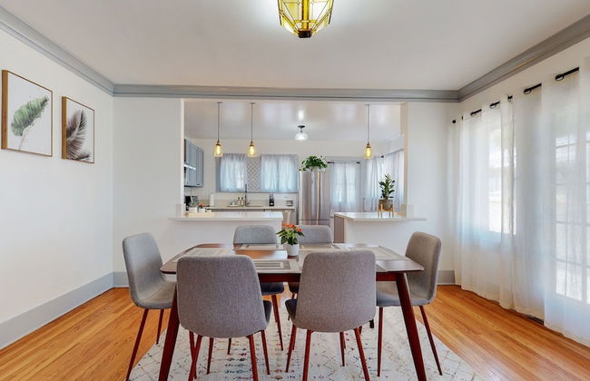 Cozy Alhambra 3BR Near Downtown Los Angeles - Photo 6