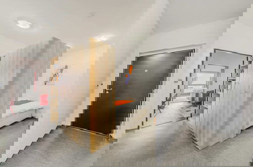 Foto 2 - Stylish 3-bedroom apartment with balcony