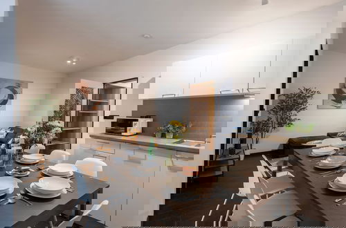 Foto 11 - Stylish 3-bedroom apartment with balcony