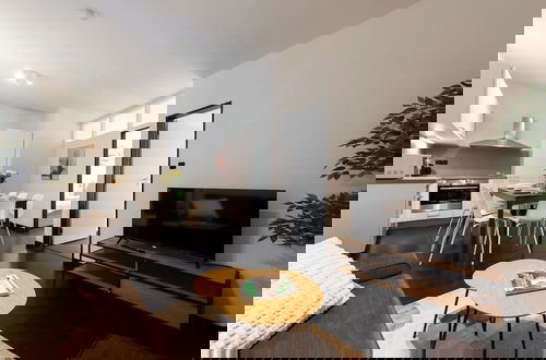 Foto 8 - Stylish 3-bedroom apartment with balcony