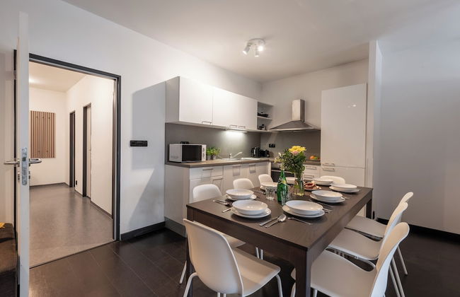 Stylish 3-bedroom apartment with balcony - Foto 8
