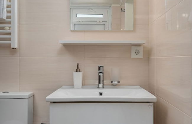 The Olive Mill House Luxe Villa - Photo 26