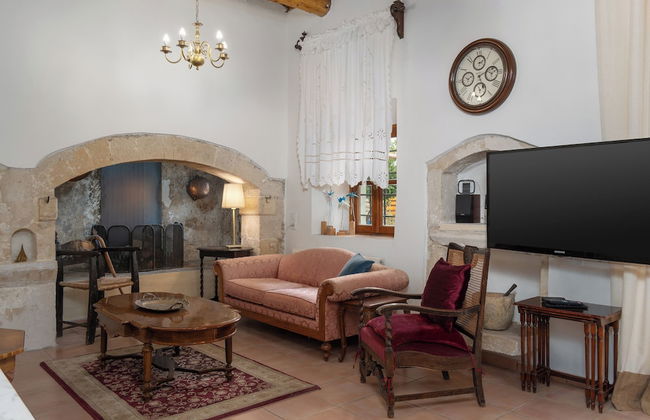 The Olive Mill House Luxe Villa - Photo 20