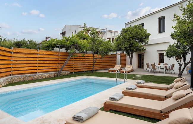 The Olive Mill House Luxe Villa - Photo 31