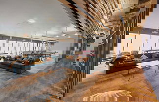 Photo 3 - Student Only The Combworks