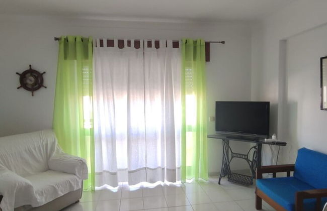 Nice Lagos 3 Bedrooms Balcony Flat - Photo 6