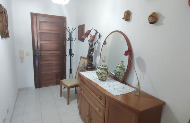 Nice Lagos 3 Bedrooms Balcony Flat - Photo 16