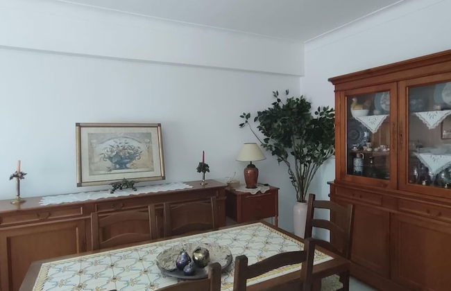Nice Lagos 3 Bedrooms Balcony Flat - Photo 5
