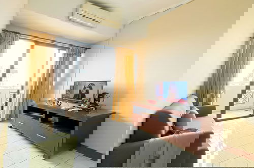 Photo 12 - Spacious And Comfy 3Br At Puri Garden Apartment
