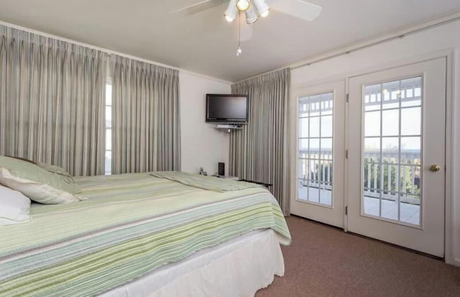 Rodney Avenue 3B - Photo 3