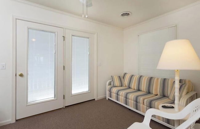 Rodney Avenue 3B - Photo 5