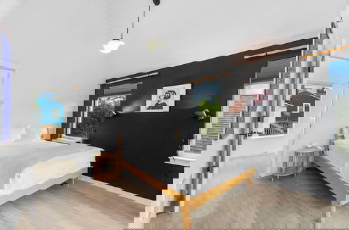 Foto 3 - Ember & Glow Loft Retreat
