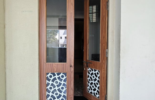 Smart Home Service Apart by Stayz Royale - Foto 1