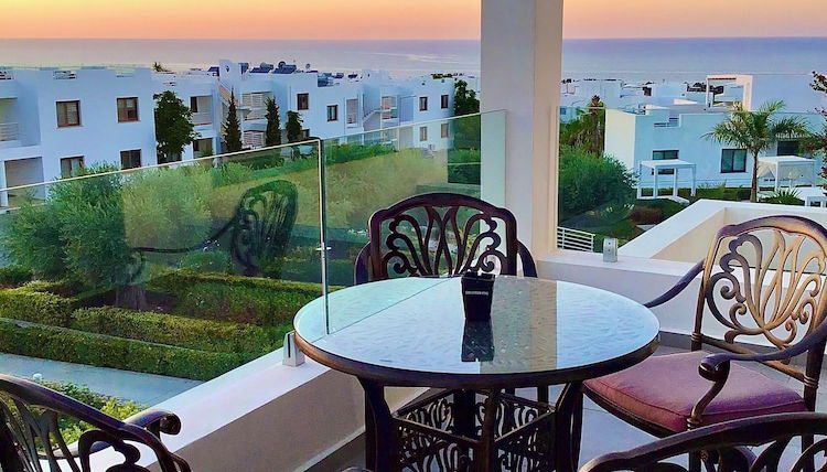 Photo 1 - Rooftop Apartment With Stunning Views