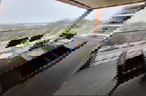 Foto 1 - Spacious Apartment With Large Terrace Parking in Ostend