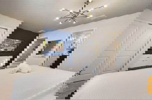 Foto 4 - Lux Family Home in Exclusive Windsor Island Resort