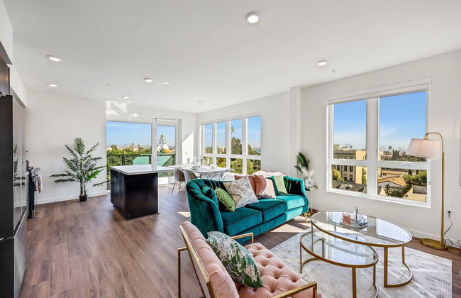 Luxury 2BR Hollywood Pool View by Oneluxstay - Foto 1