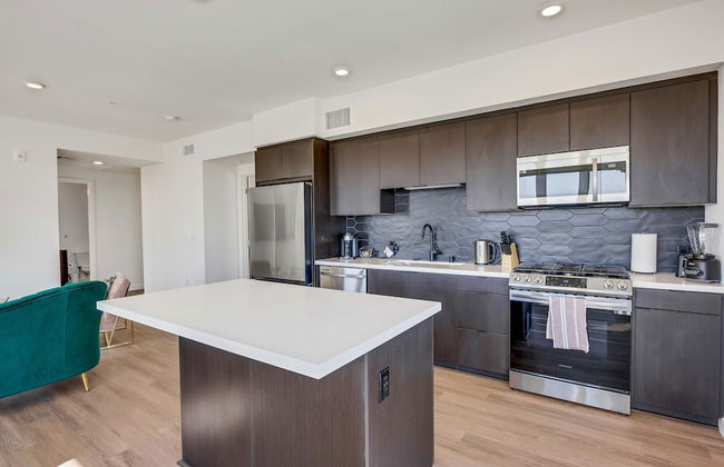 Luxury 2BR Hollywood Pool View by Oneluxstay - Foto 7