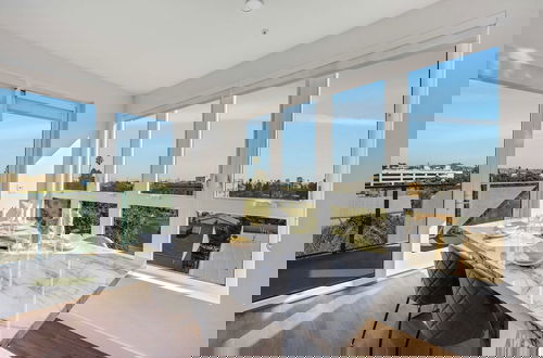 Foto 12 - Luxury 2BR Hollywood Pool View by Oneluxstay