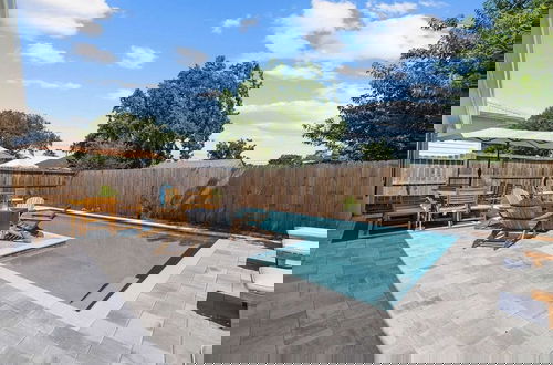 Foto 24 - 1 Block to Beach, Private Pool + Fire Pit, Bonfires! G By The Sea by Avantstay