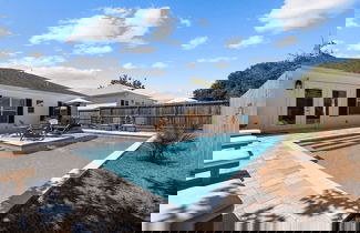 Foto 1 - 1 Block to Beach, Private Pool + Fire Pit, Bonfires! G By The Sea by Avantstay