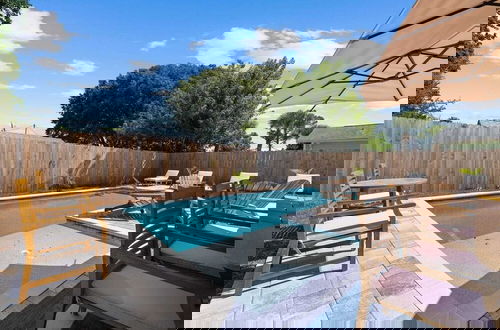 Foto 27 - 1 Block to Beach, Private Pool + Fire Pit, Bonfires! G By The Sea by Avantstay