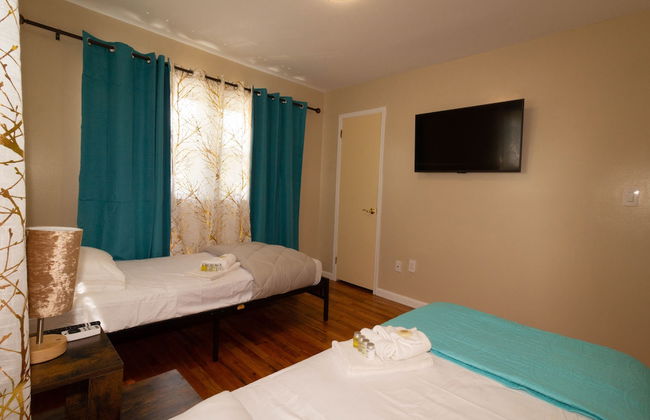 Cheerful & Beautiful 3-Bedroom Ranch - Foto 11