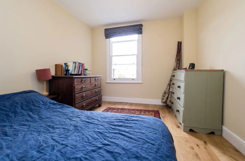 Photo 6 - Lovely 4 Bedroom Terraced Family Home