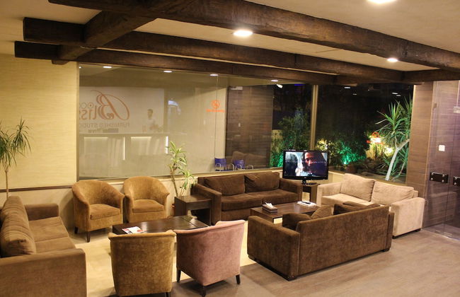 Bliss 3000 Furnished Studios - Foto 1